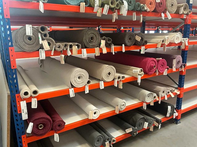 Diverse rollen splended meubelstof / textiel (100x) - afbeelding 39 van  40