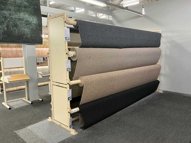 Diverse rollen tapijt - afbeelding 6 van  8