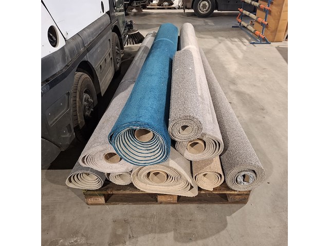 Diverse rollen vinyl / vloerbekleding - afbeelding 4 van  8