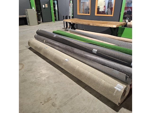 Diverse rollen vinyl / vloerbekleding - afbeelding 7 van  8