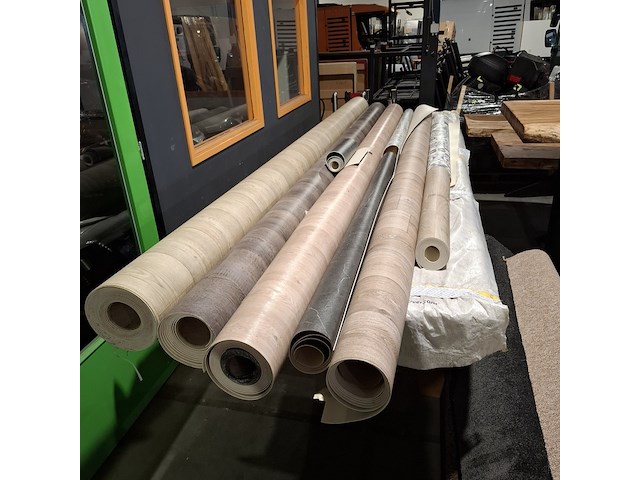 Diverse rollen vinyl / vloerbekleding - afbeelding 8 van  8