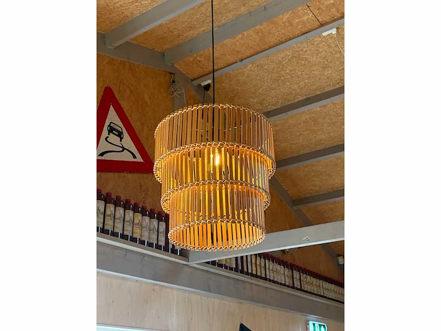 Diverse rotan hanglampen (10x) - afbeelding 1 van  4