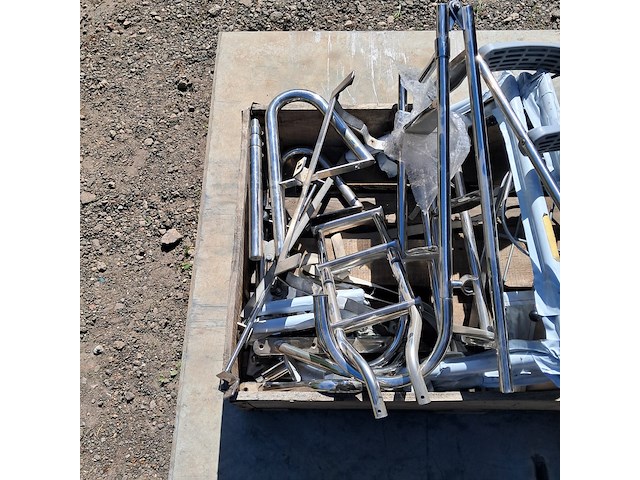 Diverse rvs en metalen boot onderdelen - afbeelding 5 van  8