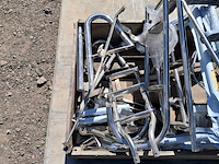Diverse rvs en metalen boot onderdelen - afbeelding 5 van  8