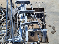 Diverse rvs en metalen boot onderdelen - afbeelding 7 van  8