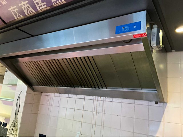 Diverse rvs horeca apparatuur - afbeelding 1 van  12