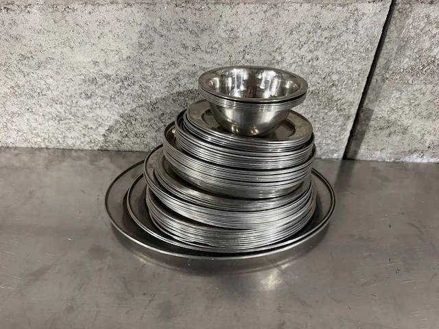 Diverse rvs plateaus (60x) - afbeelding 6 van  6