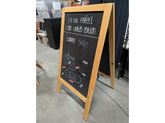 Diverse saloninrichting - afbeelding 9 van  10