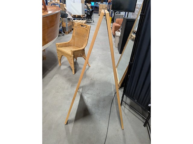 Diverse saloninrichting - afbeelding 10 van  10