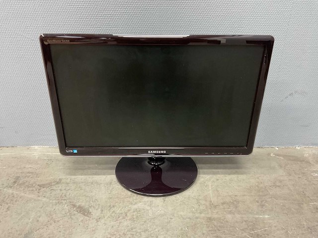 Diverse samsung monitors (8x) - afbeelding 4 van  9