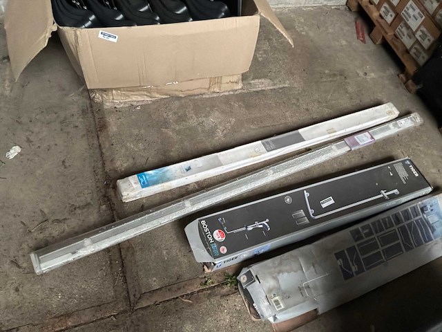 Diverse sanitair delen - afbeelding 4 van  4