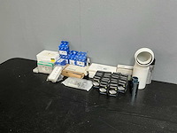 Diverse sanitair onderdelen - afbeelding 1 van  12