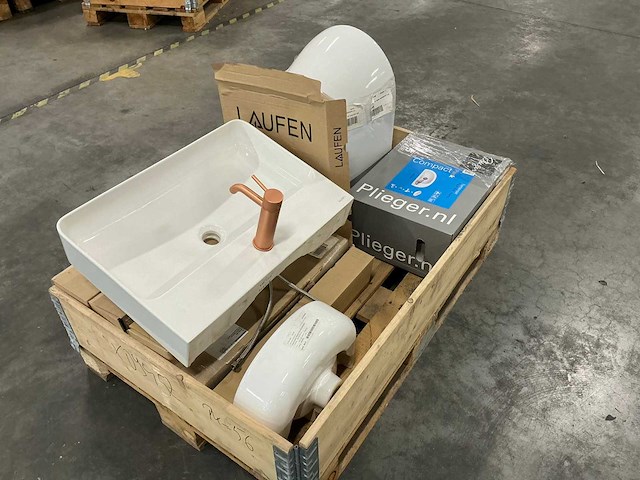 Diverse sanitair - afbeelding 1 van  8