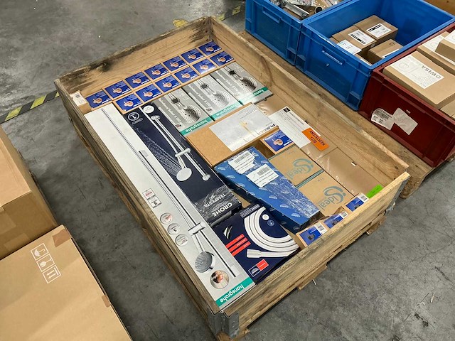 Diverse sanitair - afbeelding 5 van  9