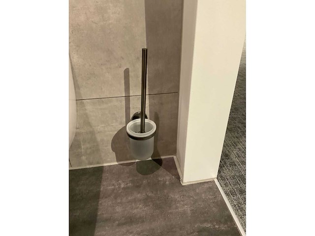 Diverse sanitairaccesoires - afbeelding 2 van  6