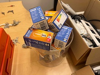 Diverse schakelaars en lampen - afbeelding 2 van  5