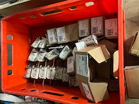 Diverse schakelmateriaal - afbeelding 3 van  4