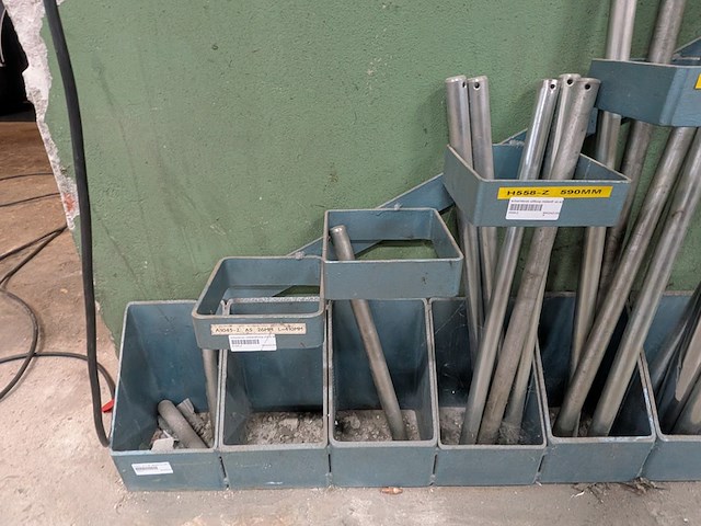 Diverse scharnierassen - afbeelding 5 van  12