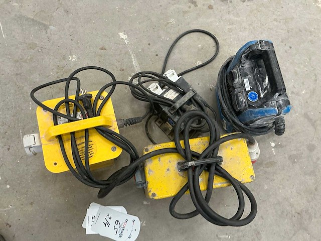 Diverse scheidings transformator (4x) - afbeelding 1 van  14