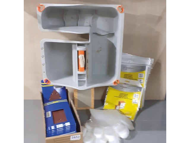 Diverse schilders accessoires o.a. 2 trapbakken (d1652) - afbeelding 1 van  3