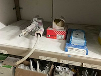 Diverse schildersvoorraad - afbeelding 1 van  3