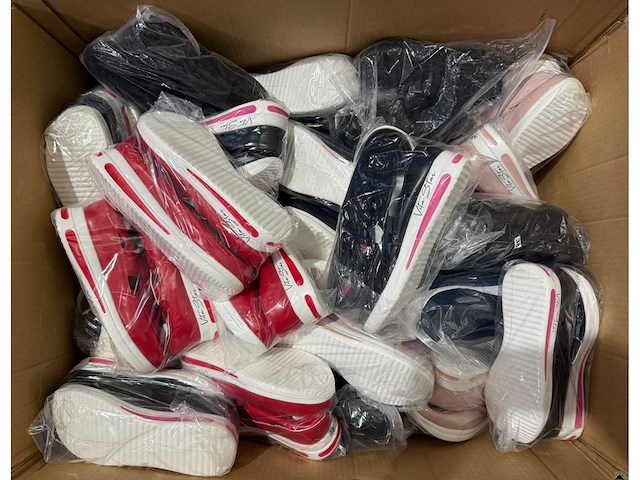 Diverse schoenen (46x) - afbeelding 1 van  6