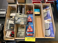 Diverse schoenplaatjes en toebehoren - afbeelding 1 van  7