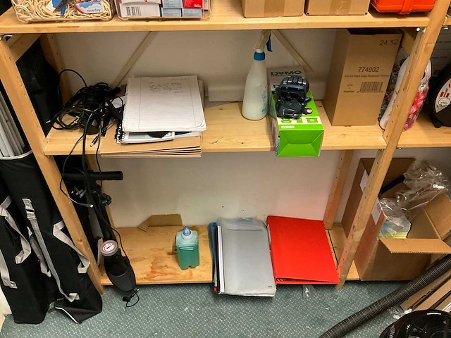 Diverse schoonmaak -en kantoorartikelen - afbeelding 4 van  14