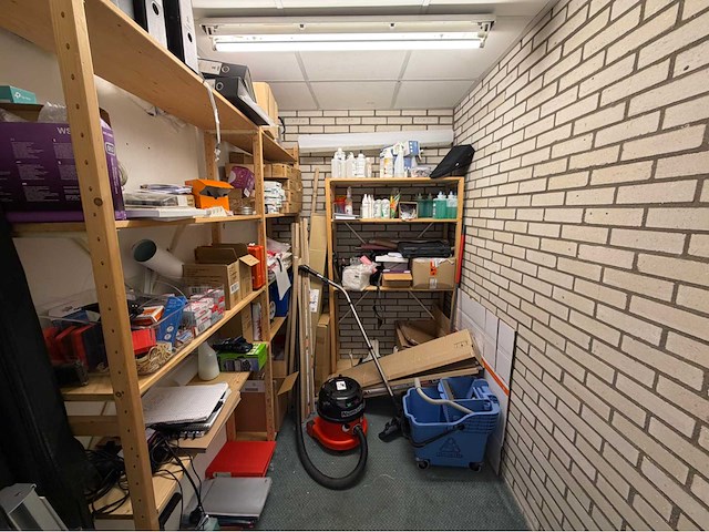 Diverse schoonmaak -en kantoorartikelen - afbeelding 1 van  14