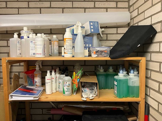 Diverse schoonmaak -en kantoorartikelen - afbeelding 7 van  14