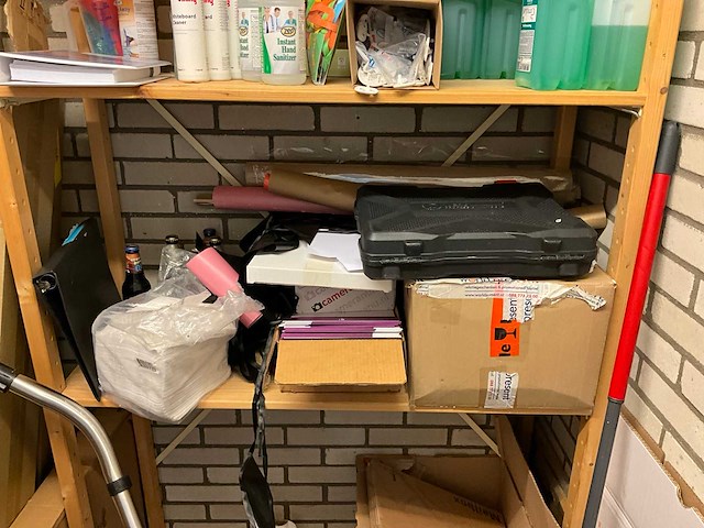 Diverse schoonmaak -en kantoorartikelen - afbeelding 8 van  14