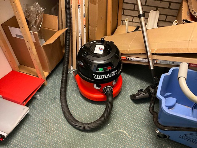 Diverse schoonmaak -en kantoorartikelen - afbeelding 11 van  14