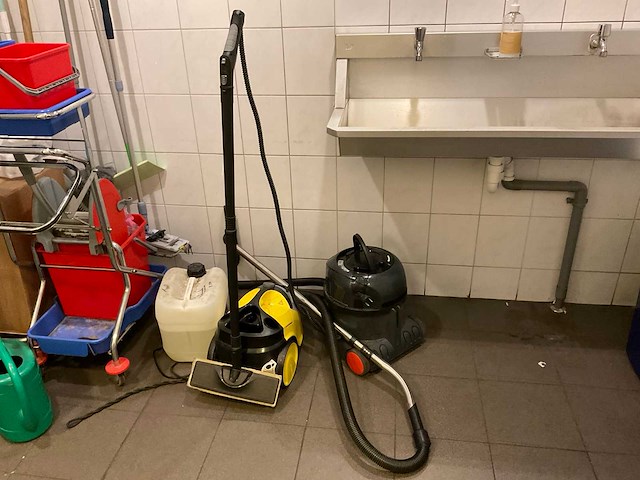 Diverse schoonmaakartikelen - afbeelding 2 van  9