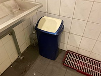 Diverse schoonmaakartikelen - afbeelding 9 van  9