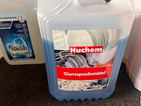 Diverse schoonmaakmiddelen voor professionele afwasmachine, huchem, 2025 - afbeelding 3 van  8