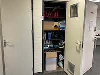 Diverse schoonmaakmiddelen - afbeelding 2 van  8