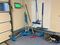 Diverse schoonmaakmiddelen - afbeelding 1 van  6