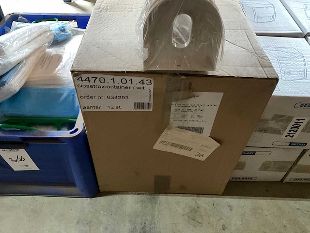 Diverse schoonmaakmiddelen - afbeelding 8 van  8