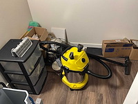 Diverse schoonmaakmiddelen - afbeelding 2 van  3