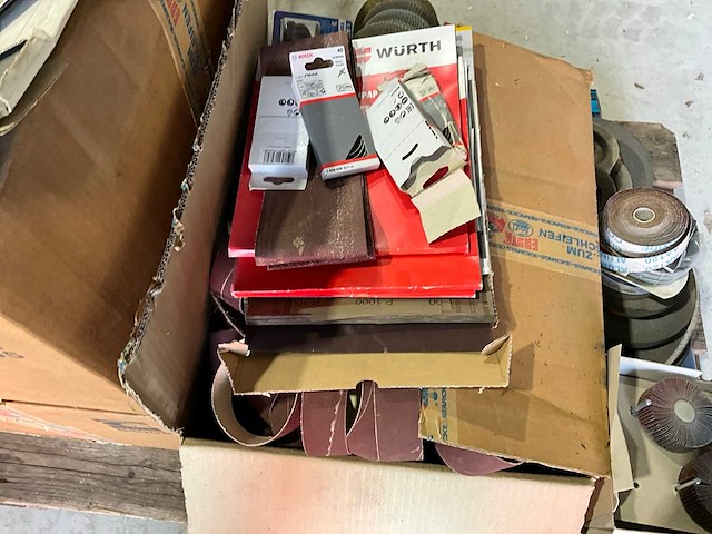 Diverse schuurbanden en wielen - afbeelding 8 van  11