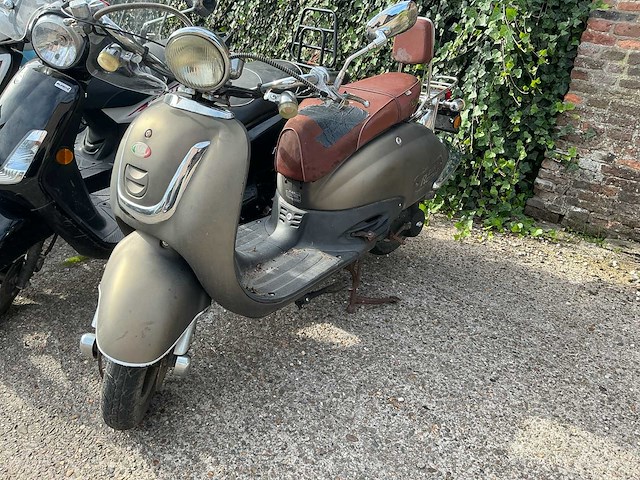 Diverse scooter (8x) - afbeelding 8 van  36