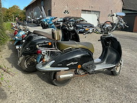 Diverse scooter (8x) - afbeelding 3 van  34