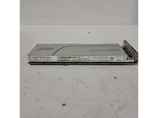 Diverse server-componenten, o.a. intel , seagate & kingston - afbeelding 3 van  32