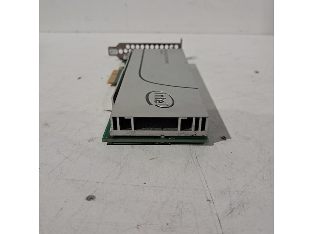 Diverse server-componenten, o.a. intel , seagate & kingston - afbeelding 4 van  32
