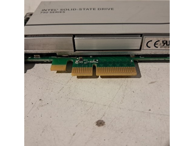 Diverse server-componenten, o.a. intel , seagate & kingston - afbeelding 6 van  32