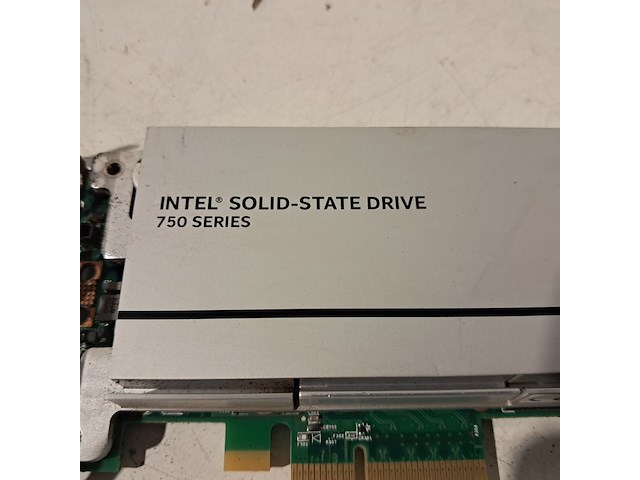 Diverse server-componenten, o.a. intel , seagate & kingston - afbeelding 7 van  32