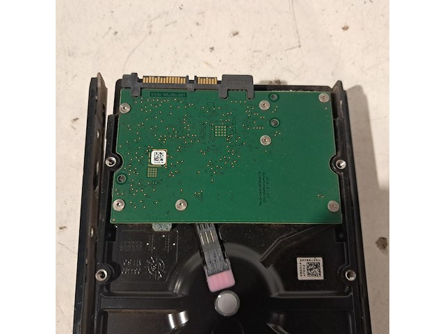 Diverse server-componenten, o.a. intel , seagate & kingston - afbeelding 24 van  32