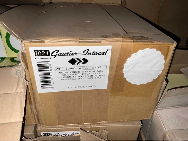 Diverse servetten en onderleggers - afbeelding 6 van  6