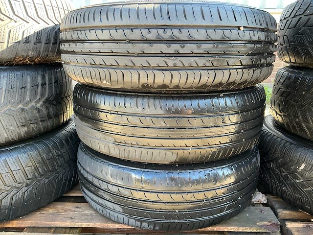 Diverse set autobanden (10x) - afbeelding 6 van  22