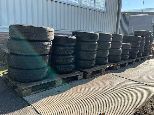 Diverse set autobanden (10x) - afbeelding 1 van  22